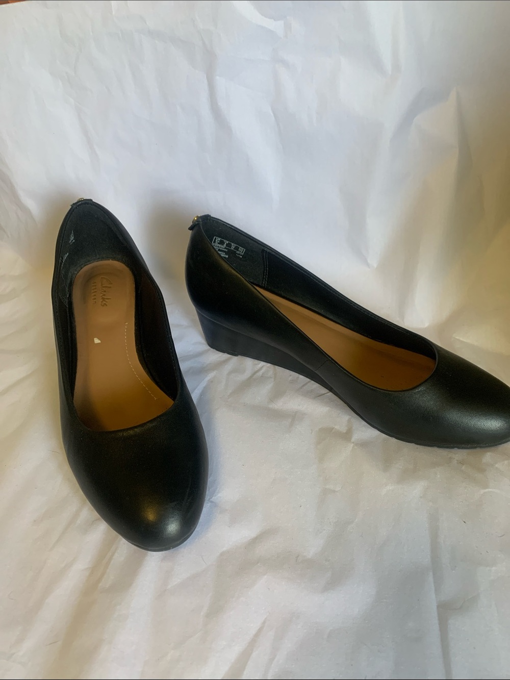 Clarks Black Leather Wedge Pumps Size 8